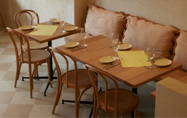 top-table-styles-for-modern-hospitality-venues