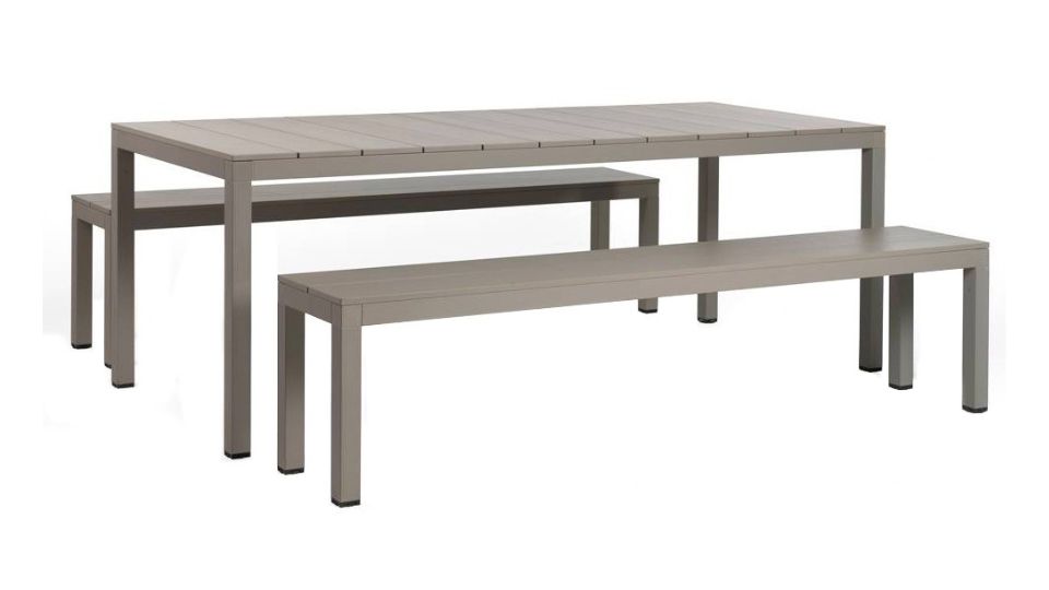 Outdoor Table Range