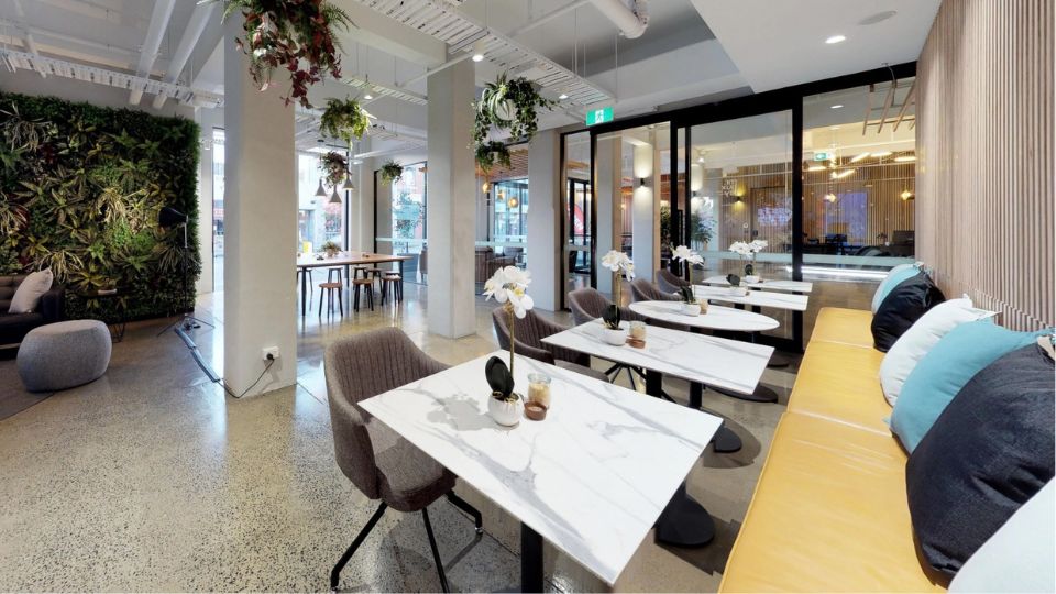 Square Hospitality Tables