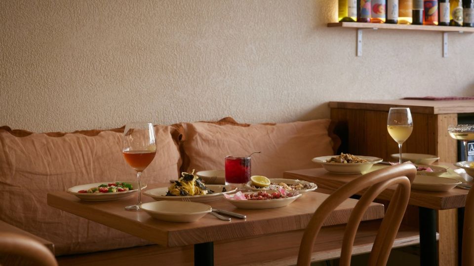 top-table-styles-for-modern-hospitality-venues